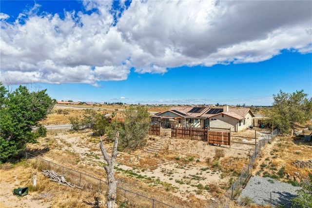 16315 Winona, Victorville, CA 92395