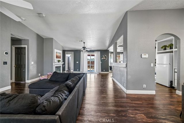 16315 Winona, Victorville, CA 92395