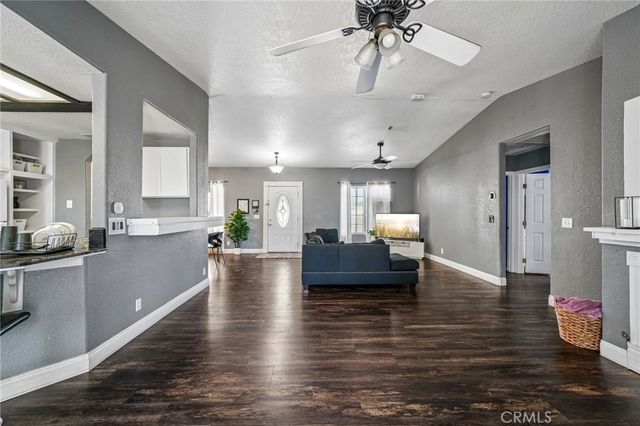 16315 Winona, Victorville, CA 92395
