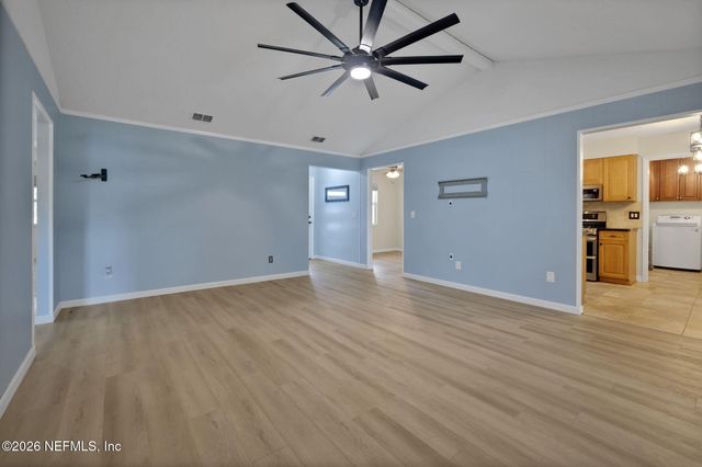 11530 BROAD LEAF Drive, Jacksonville, FL 32225