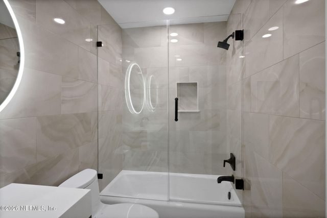 11530 BROAD LEAF Drive, Jacksonville, FL 32225