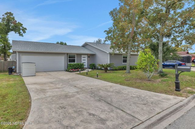 11530 BROAD LEAF Drive, Jacksonville, FL 32225