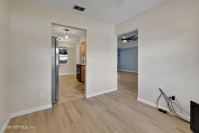 11530 BROAD LEAF Drive, Jacksonville, FL 32225