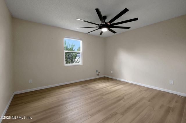 11530 BROAD LEAF Drive, Jacksonville, FL 32225