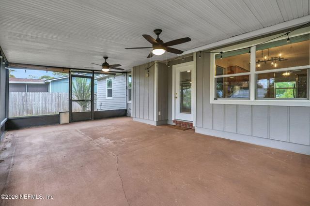 11530 BROAD LEAF Drive, Jacksonville, FL 32225