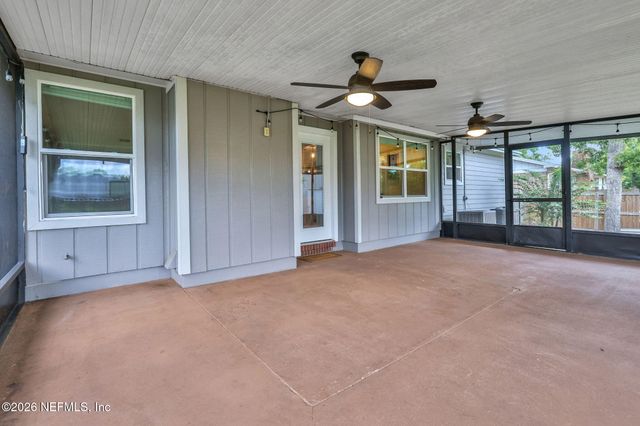 11530 BROAD LEAF Drive, Jacksonville, FL 32225