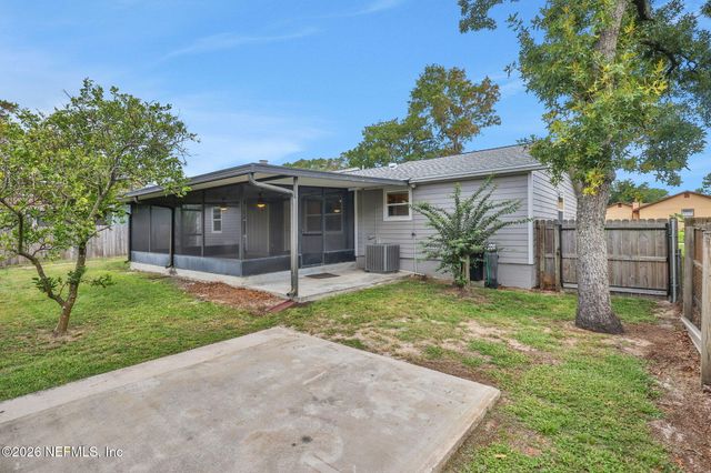 11530 BROAD LEAF Drive, Jacksonville, FL 32225