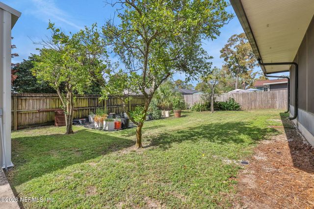 11530 BROAD LEAF Drive, Jacksonville, FL 32225