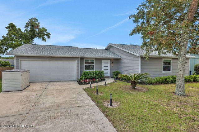 11530 BROAD LEAF Drive, Jacksonville, FL 32225