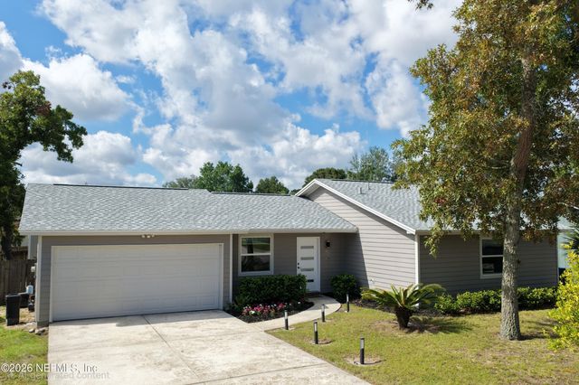 11530 BROAD LEAF Drive, Jacksonville, FL 32225