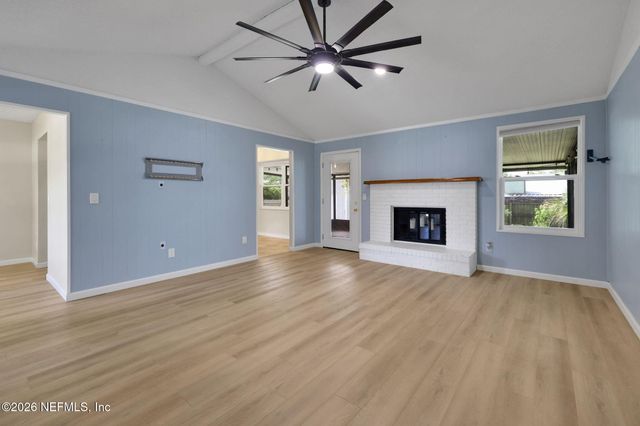 11530 BROAD LEAF Drive, Jacksonville, FL 32225