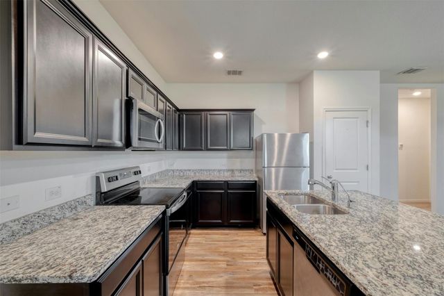 129 Athena WAY, Jarrell, TX 76537