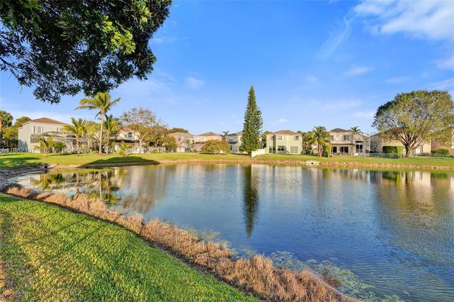 2163 NW 157th Ln, Pembroke Pines, FL 33028