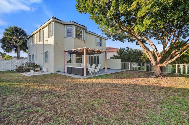 2163 NW 157th Ln, Pembroke Pines, FL 33028