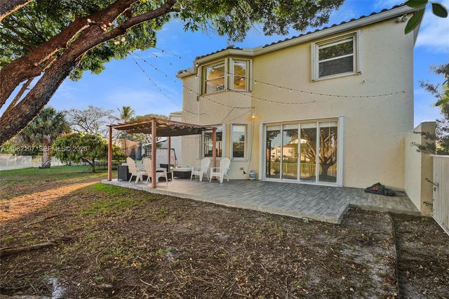 2163 NW 157th Ln, Pembroke Pines, FL 33028