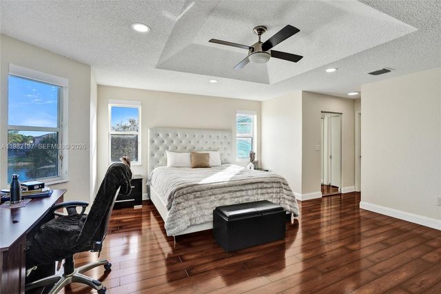 2163 NW 157th Ln, Pembroke Pines, FL 33028