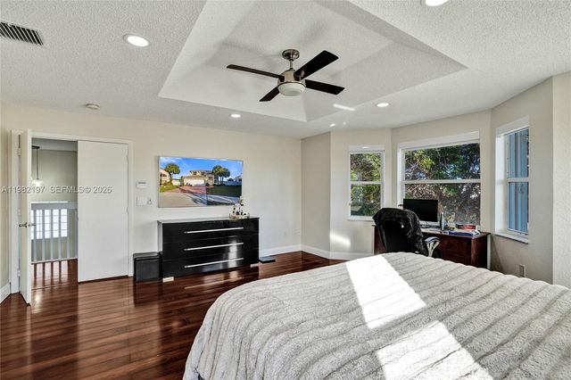 2163 NW 157th Ln, Pembroke Pines, FL 33028