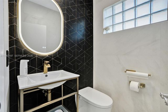 2163 NW 157th Ln, Pembroke Pines, FL 33028