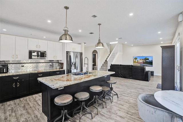 2163 NW 157th Ln, Pembroke Pines, FL 33028