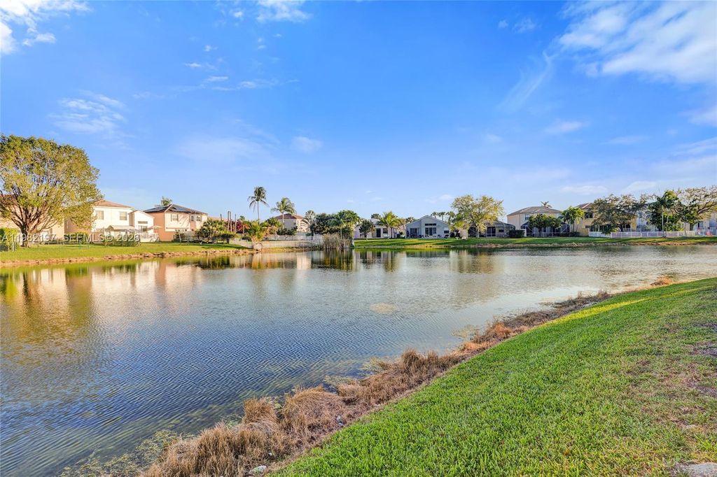 Image 15 of property listing at 2163 NW 157th Ln, Pembroke Pines, FL 33028