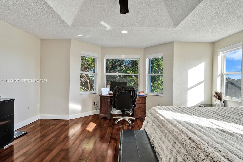 Image 26 of property listing at 2163 NW 157th Ln, Pembroke Pines, FL 33028