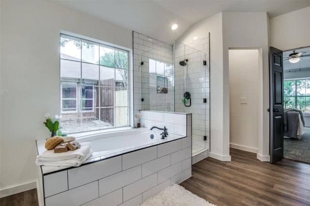 759 Winding Oak Bend, Lake Dallas, TX 75065