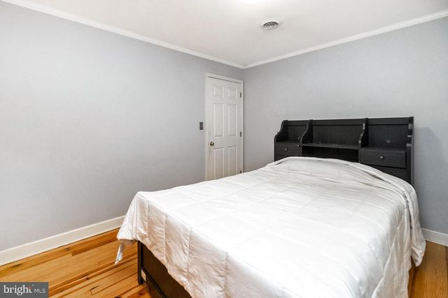 2331 S FILBERT ST, Allentown, PA 18103