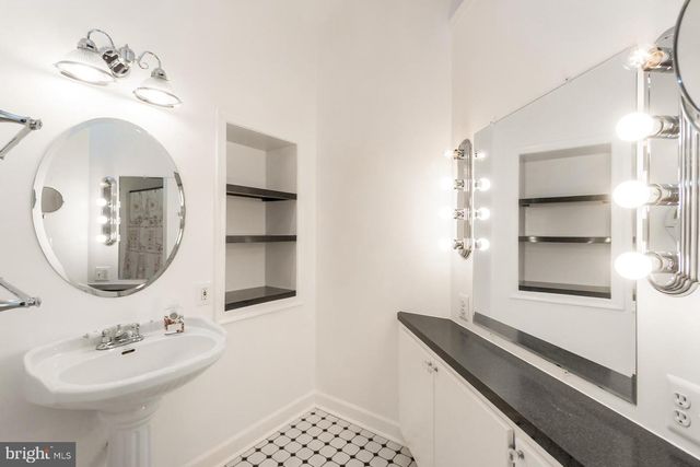 2331 S FILBERT ST, Allentown, PA 18103