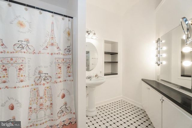 2331 S FILBERT ST, Allentown, PA 18103