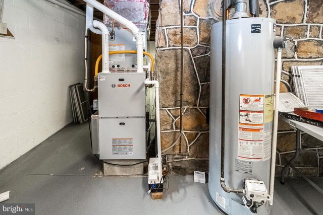 2331 S FILBERT ST, Allentown, PA 18103