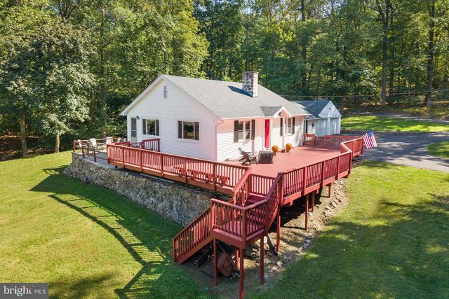 2331 S FILBERT ST, Allentown, PA 18103