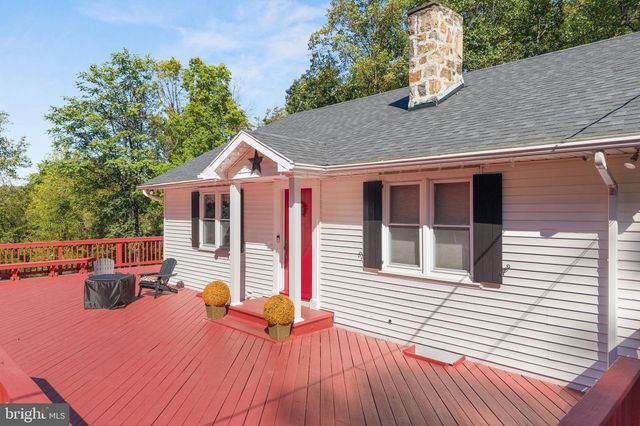 2331 S FILBERT ST, Allentown, PA 18103