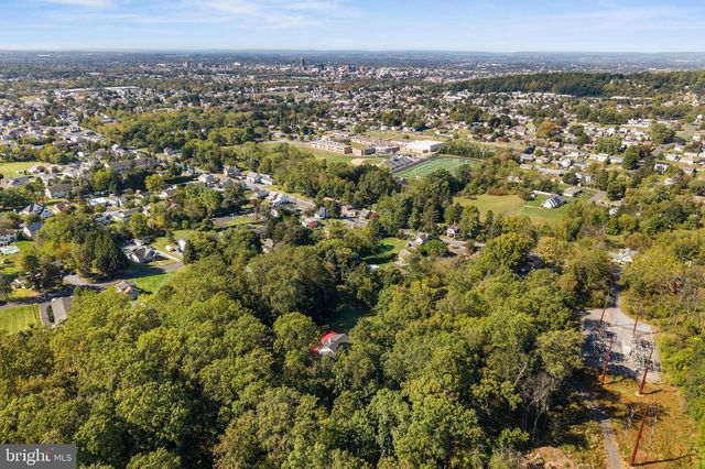 2331 S FILBERT ST, Allentown, PA 18103