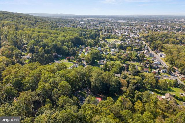 2331 S FILBERT ST, Allentown, PA 18103