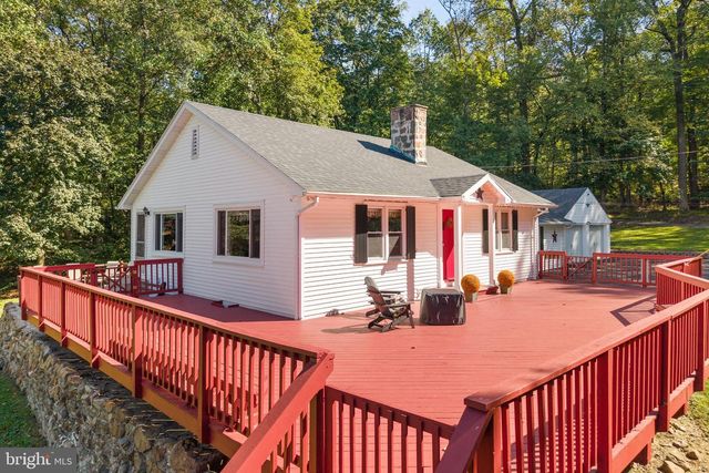 2331 S FILBERT ST, Allentown, PA 18103