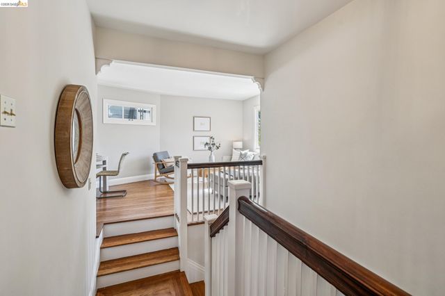 4201 Lakeshore Ave, Oakland, CA 94610