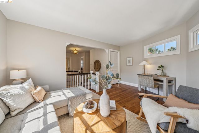 4201 Lakeshore Ave, Oakland, CA 94610