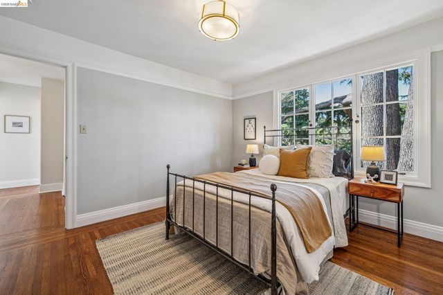 4201 Lakeshore Ave, Oakland, CA 94610