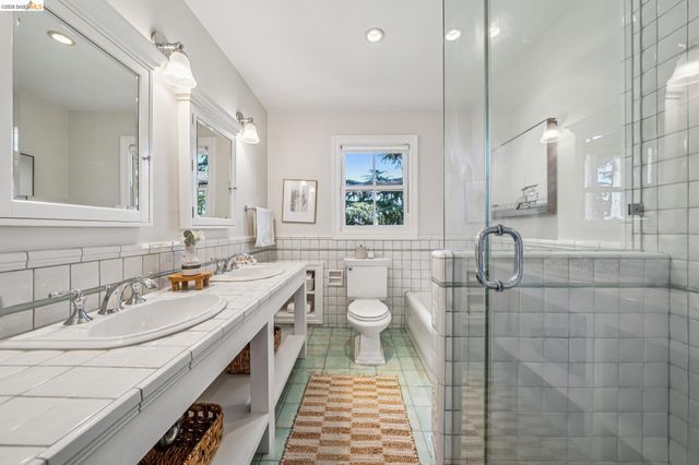 4201 Lakeshore Ave, Oakland, CA 94610