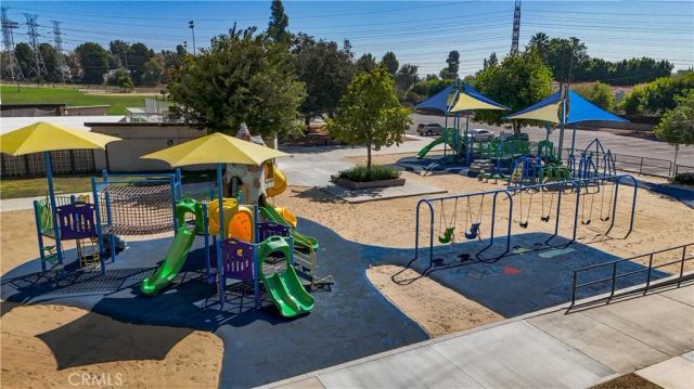 10002 Reseda Boulevard, Northridge, CA 91324