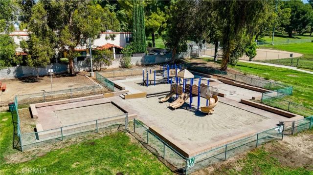 10002 Reseda Boulevard, Northridge, CA 91324