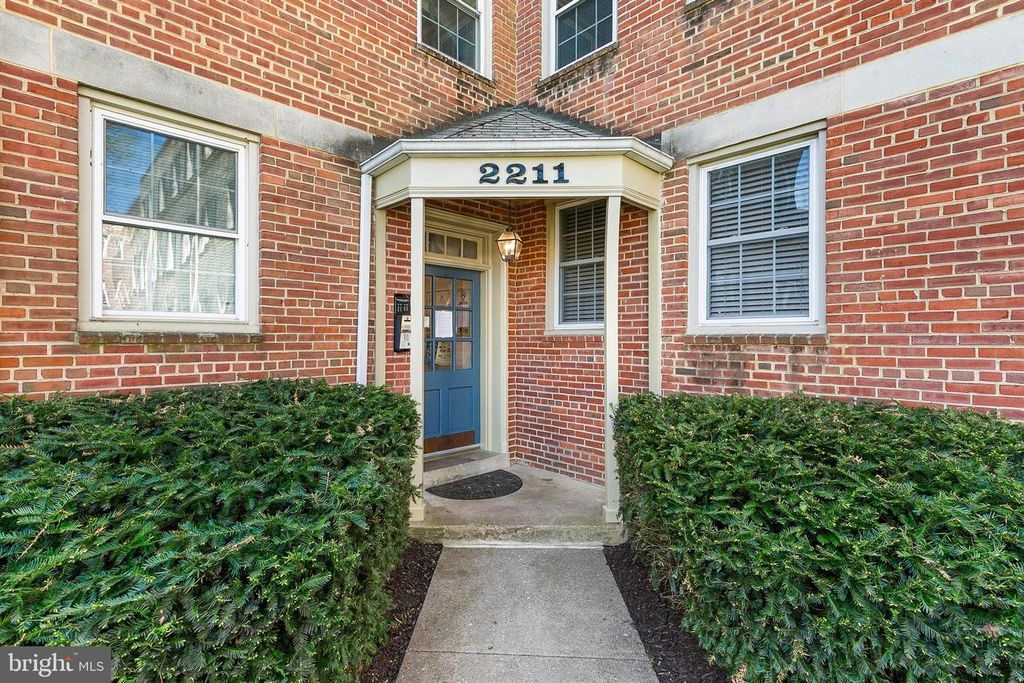 Image 3 of property listing at 2211 WASHINGTON AVE #303, Silver Spring, MD 20910