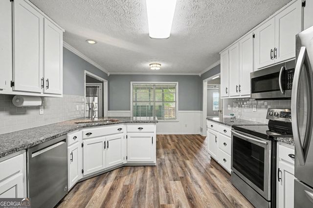 407 Trestle Road, Locust Grove, GA 30248
