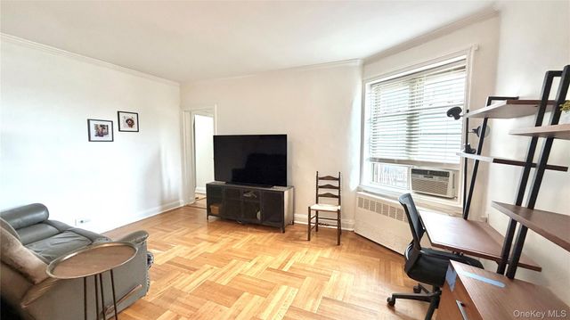 48-42 44th Street 6G, Woodside, NY 11377