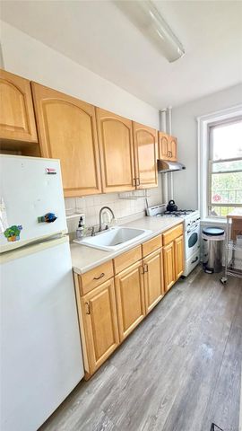 48-42 44th Street 6G, Woodside, NY 11377