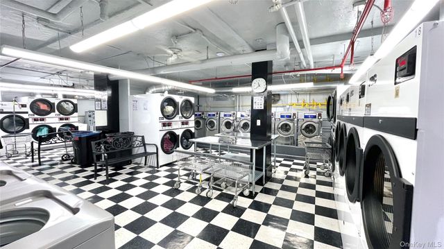 48-42 44th Street 6G, Woodside, NY 11377