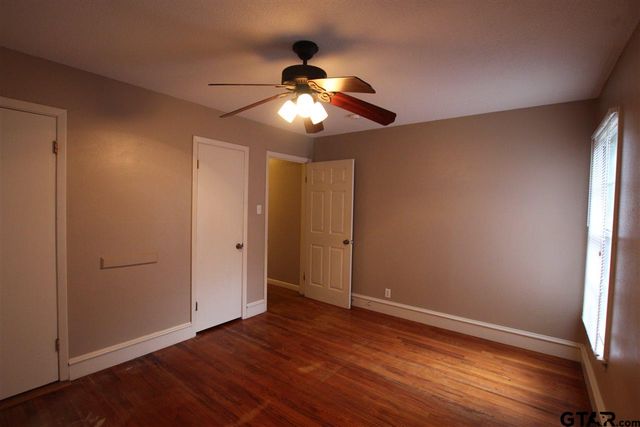 812 S Palmer, Tyler, TX 75701