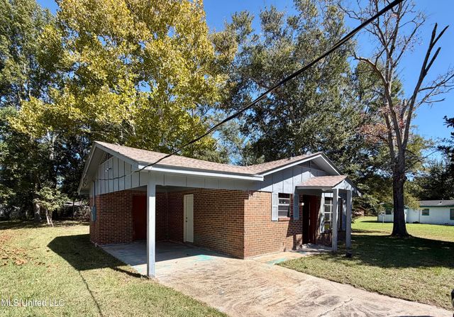 5031 Community Avenue, Moss Point, MS 39563