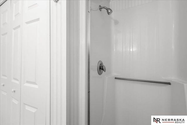 5330 Thies Cove Drive, Lincoln, NE 68516