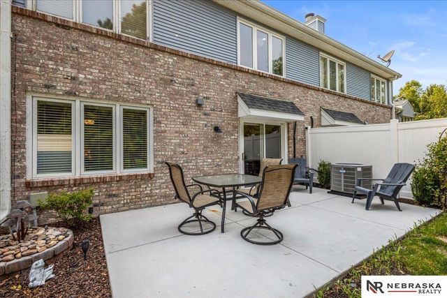 5330 Thies Cove Drive, Lincoln, NE 68516